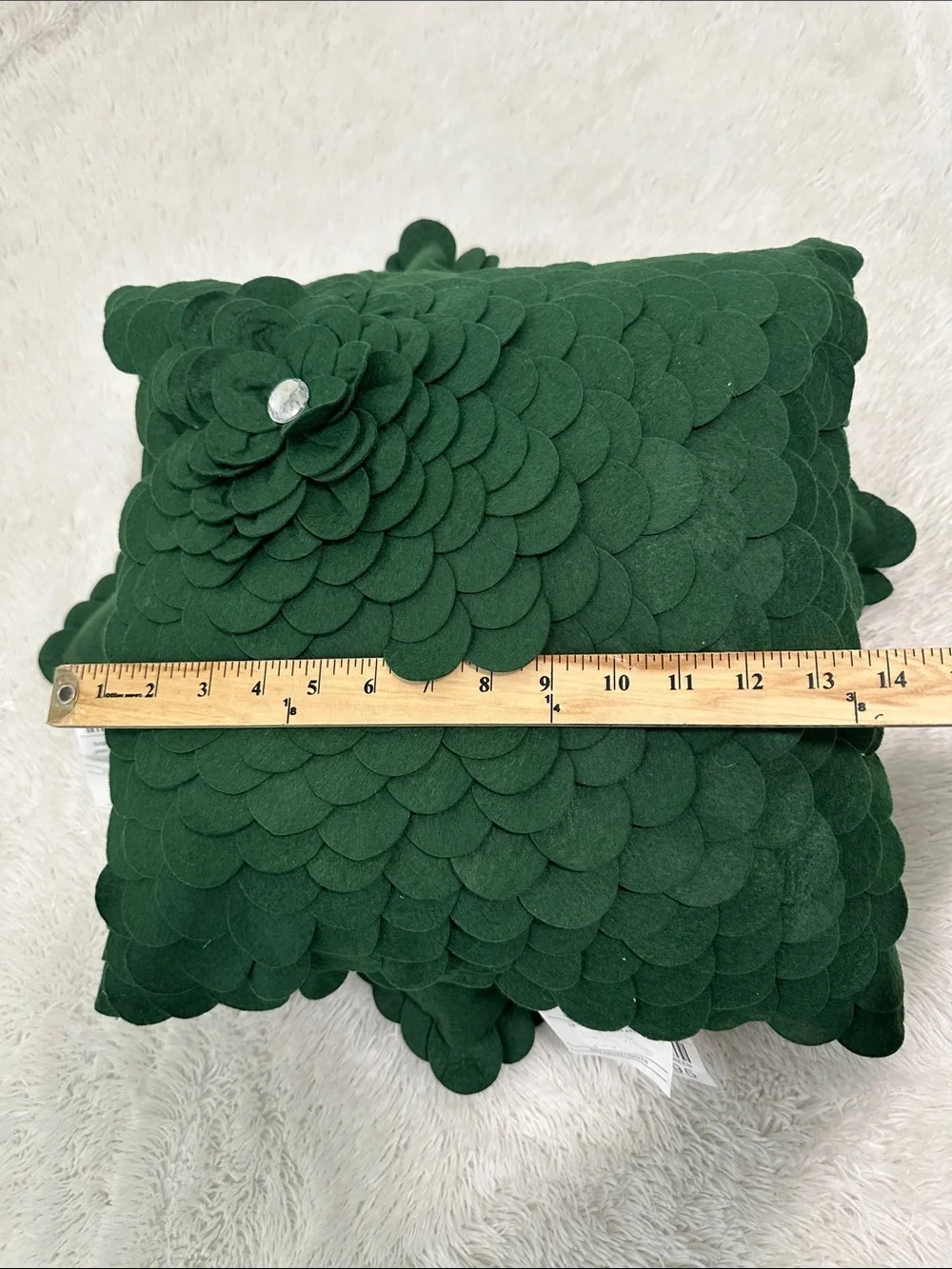 🥕 NWT Pier 1 Layered Felt 14” Throw Pillows